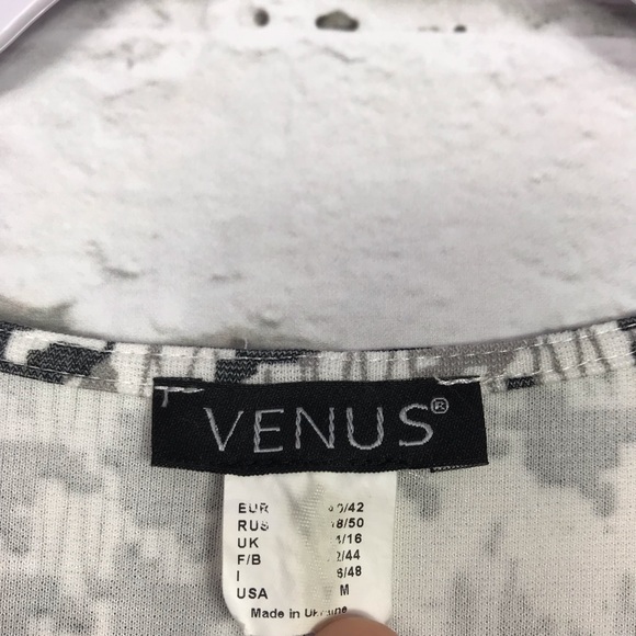 Venus Houndstooth Fitted Bodycon 3/4 Sleeve Dress - Picture 4 of 5